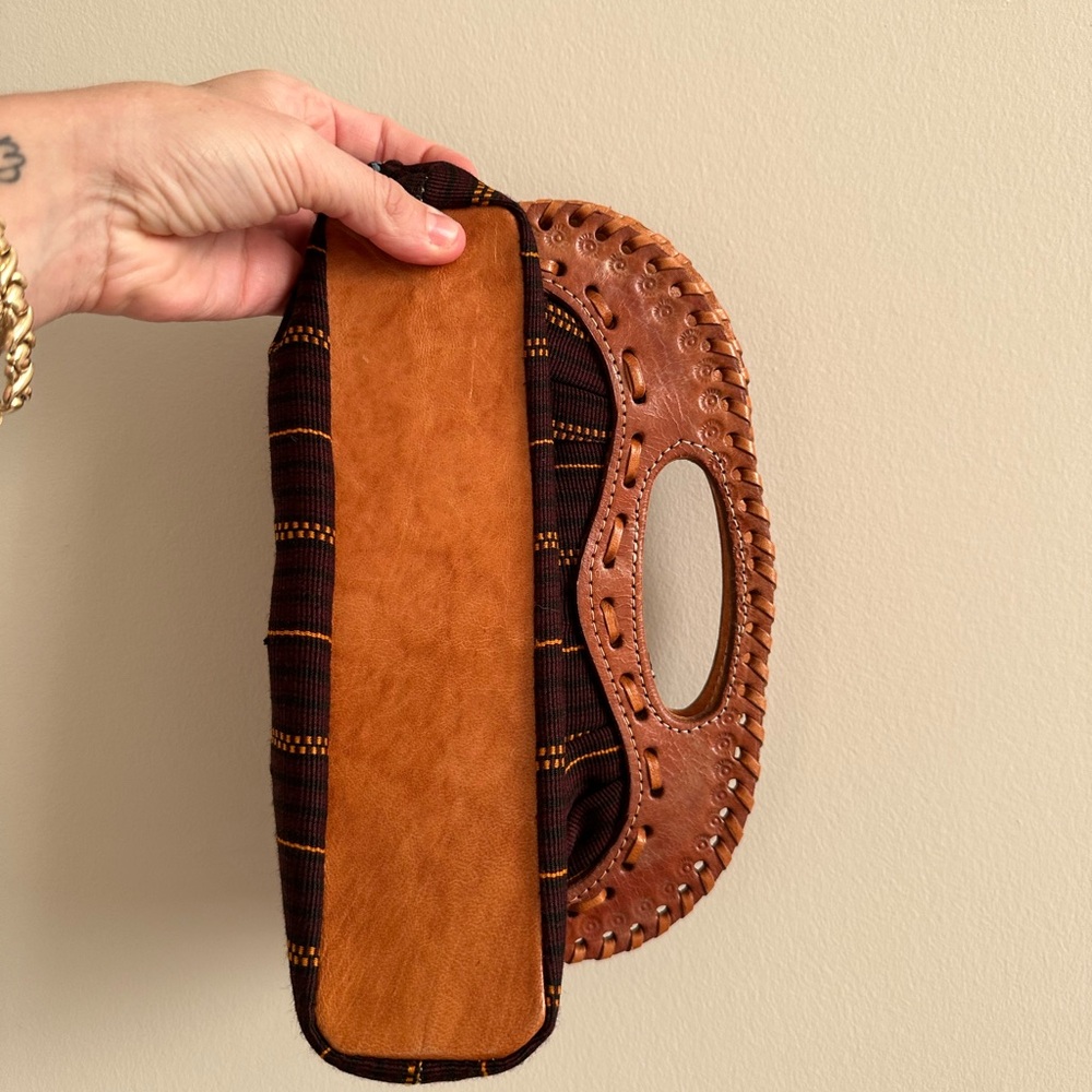 Vintage Brown and Tan Embroidered Clutch - Picture 3 of 4